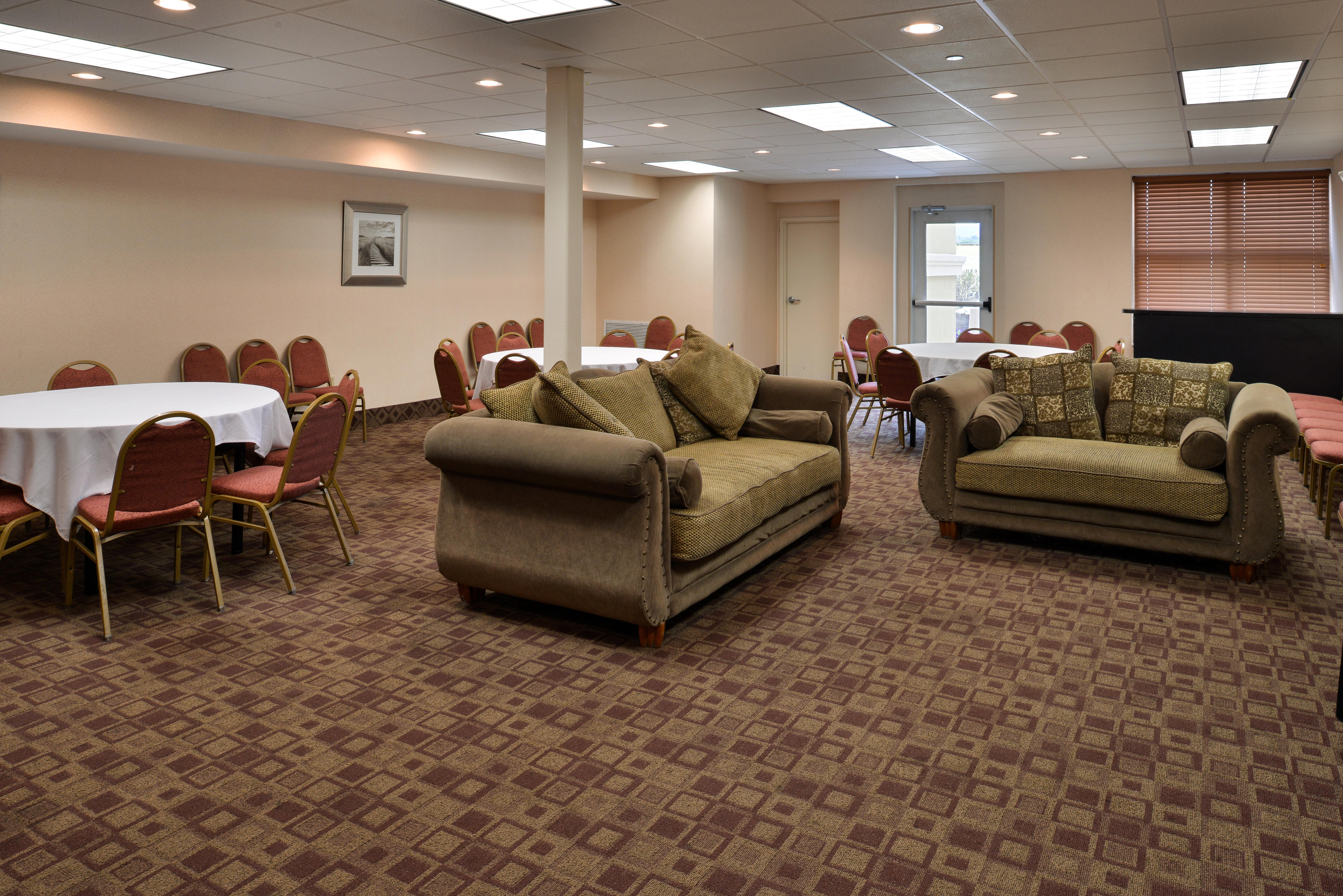 Holiday Inn Martinsburg By Ihg Zewnętrze zdjęcie